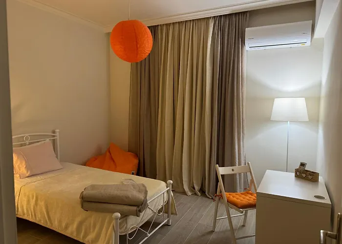 Small Apartment In Markopoulo Center